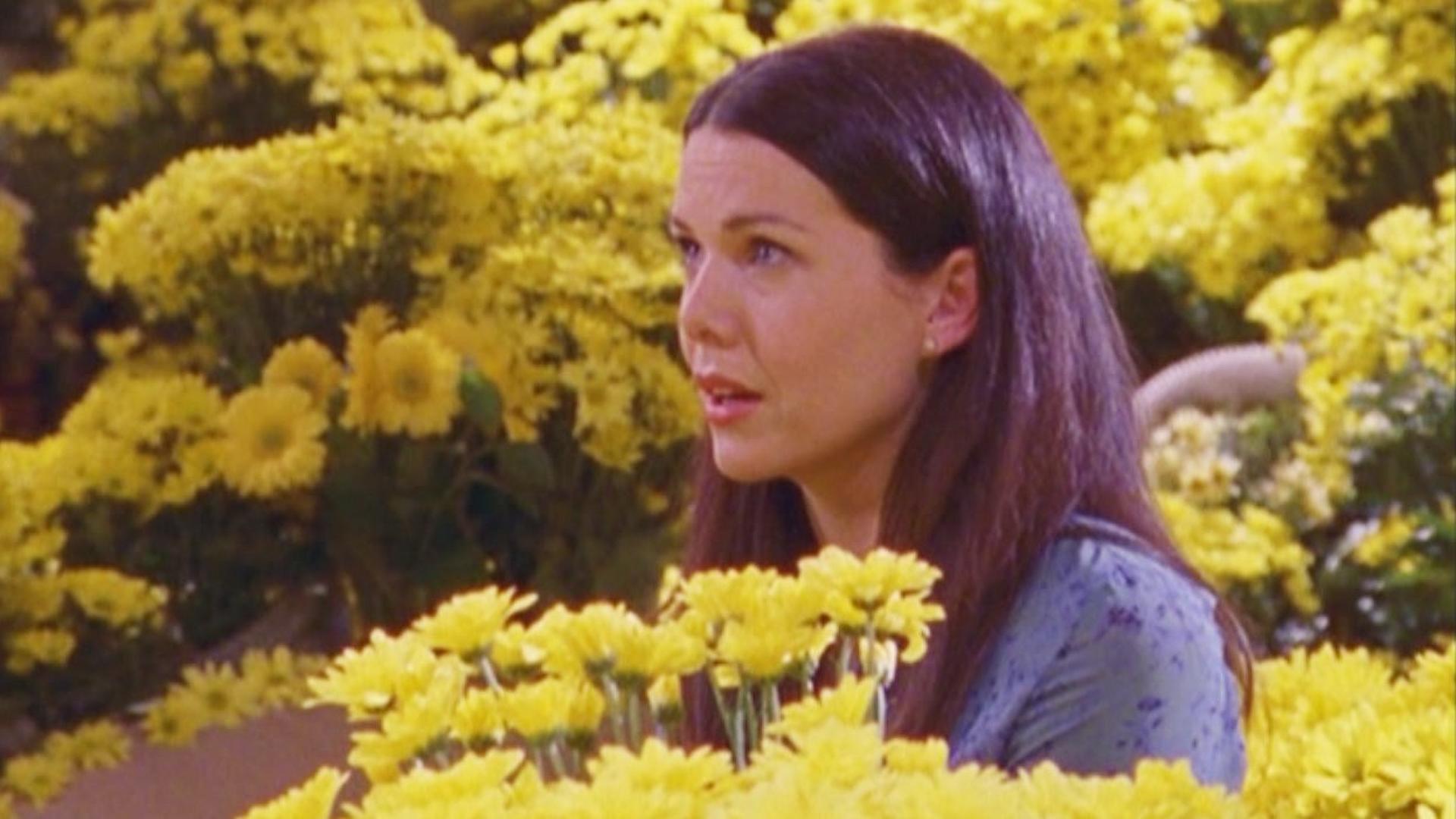 Gilmore Girls (S01E21): Love, Daisies and Troubadours Summary - Season ...