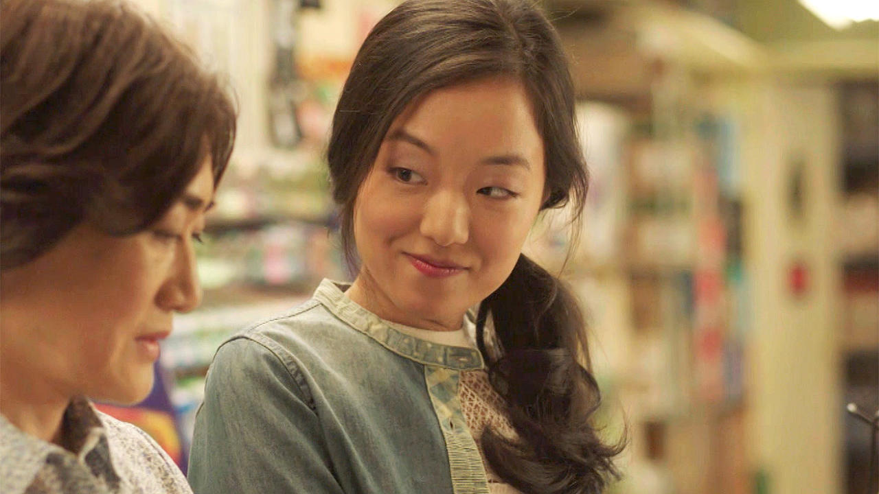 Kim's Convenience (S01E02): Janet's Photos Summary - Season 1 Episode 2 ...