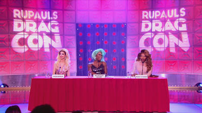 Drag Con Panel Extravaganza Summary