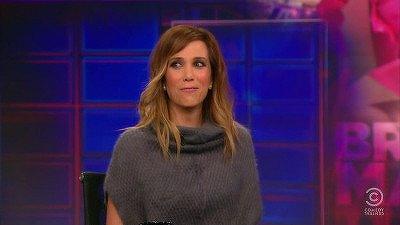 Kristen Wiig Summary