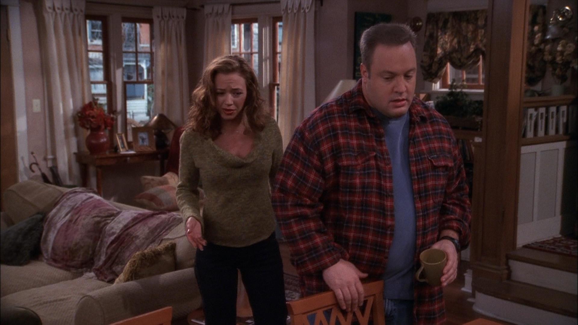 The King of Queens (S03E15): Deacon Blues Summary - Season 3 Episode 15 ...